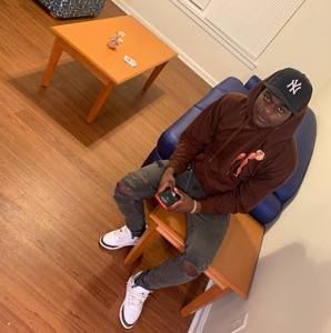 Meet your Posher, Tae